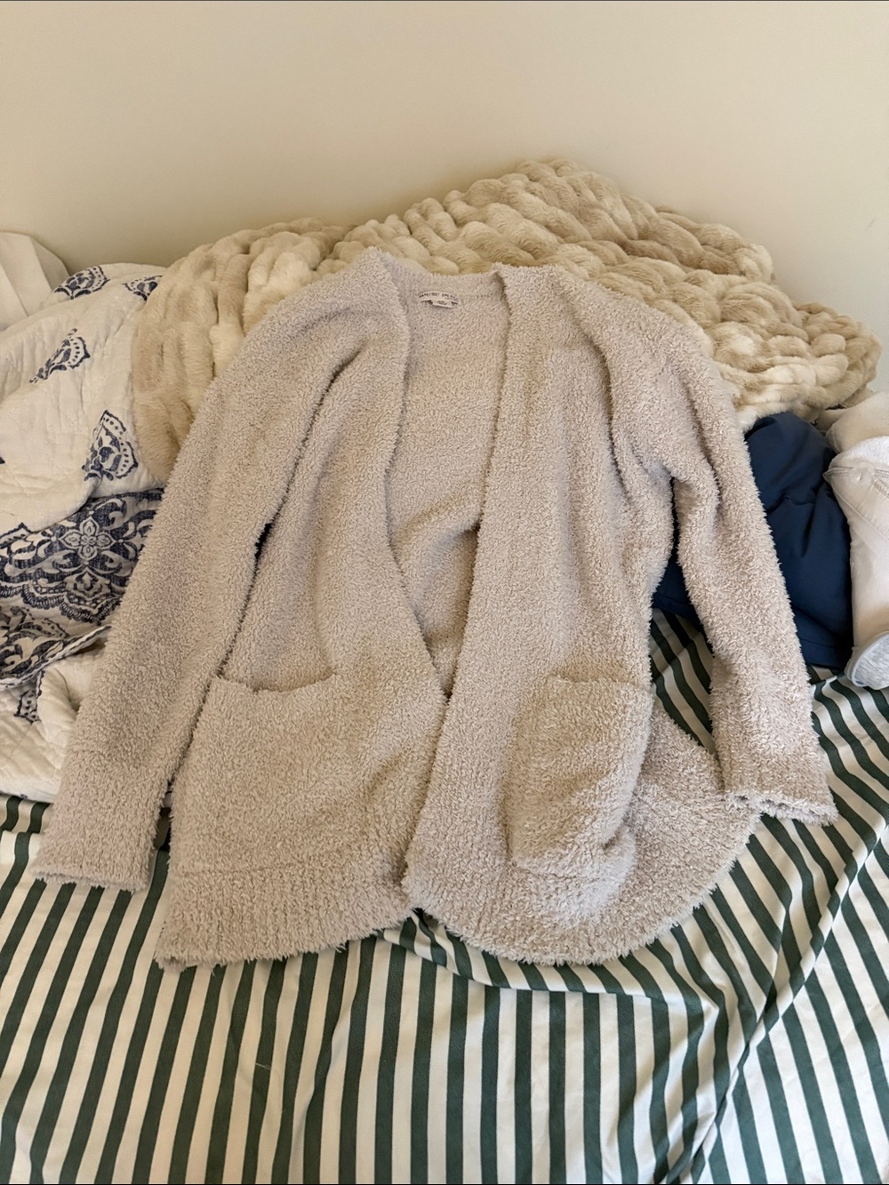 Barefoot dreams cardigan